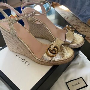 GUCCI Gold espadrilles - like new, worn twice!